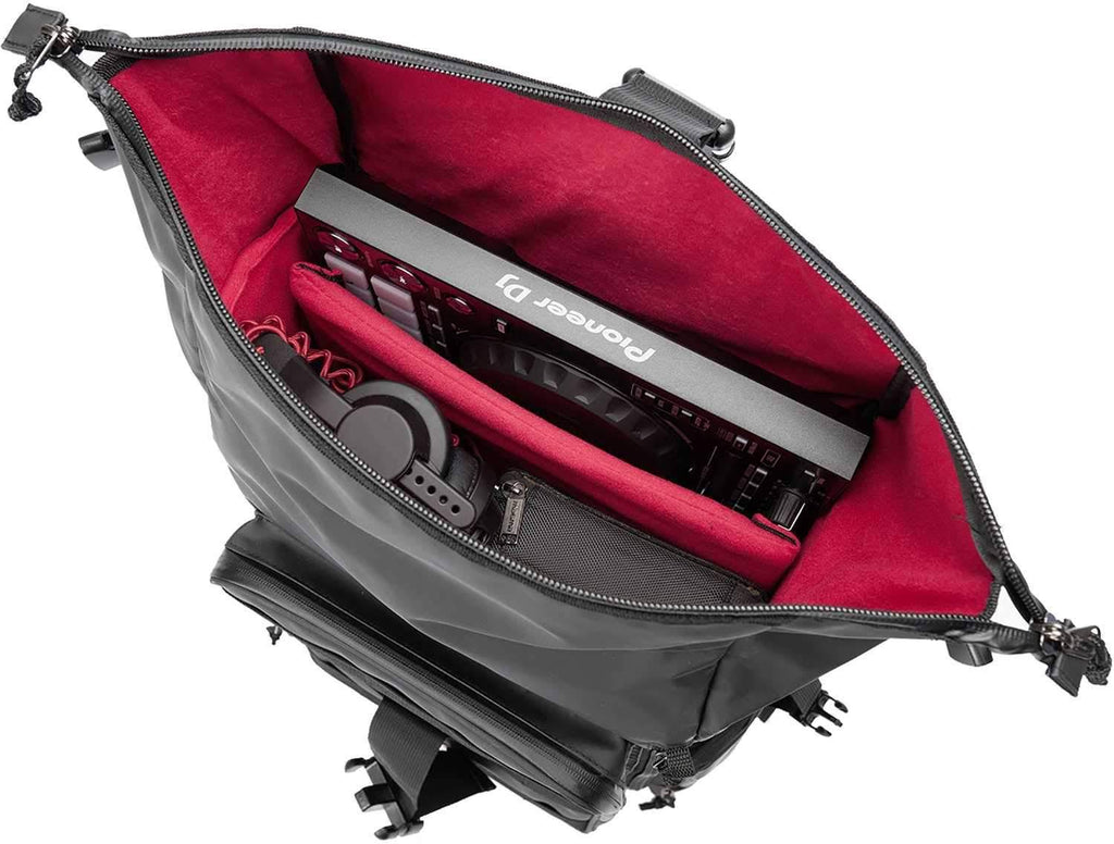 Black/Red DJ Stashpack C44382