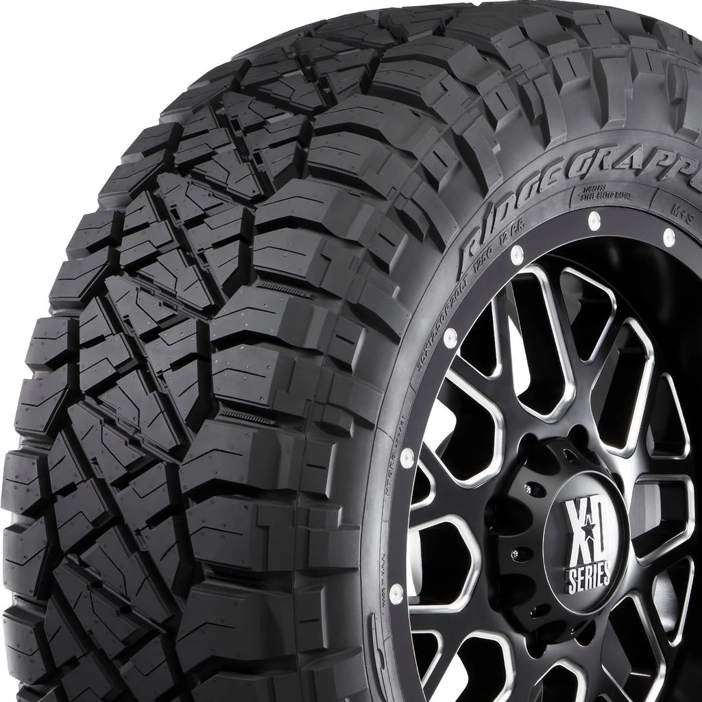 Set of 4 LT37X13.50R18 124Q D Tires R999