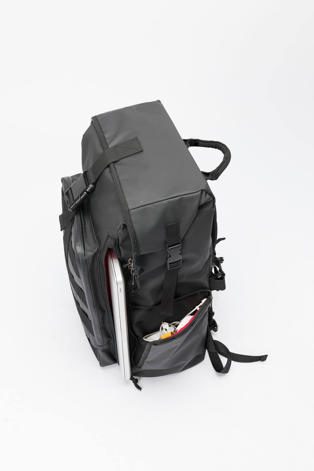 Black/Red DJ Stashpack C44382