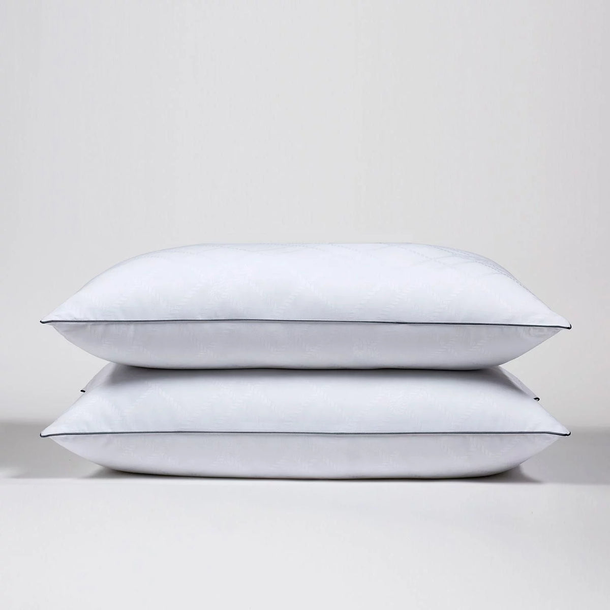 Bed Pillow, 2 Pack Standard Queen Size J7337