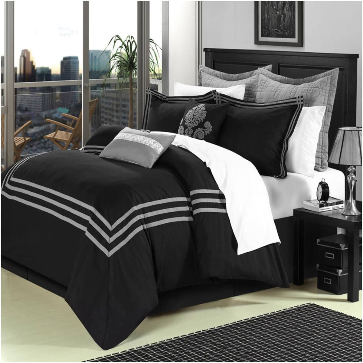 8 Piece Queen Black Comforter Set O850861