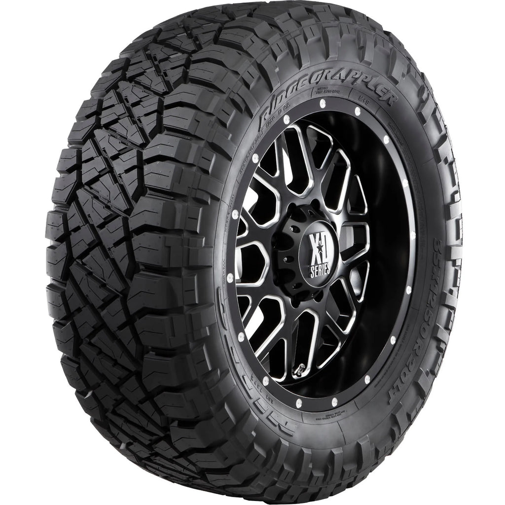 Set of 4 LT37X13.50R18 124Q D Tires R999