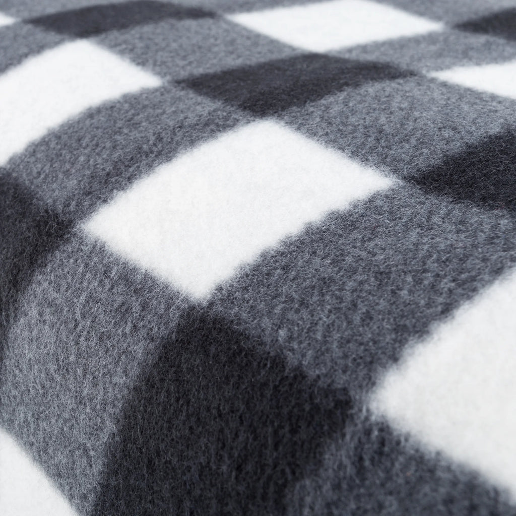 Black and White Heated 12V Polar Fleece Travel Throw A80717