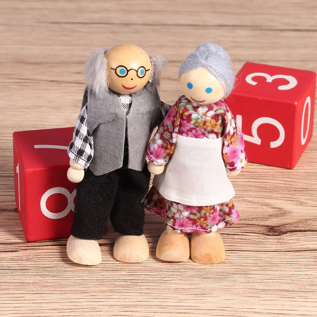 7 Pieces Wooden Dollhouse Family Figures E59092