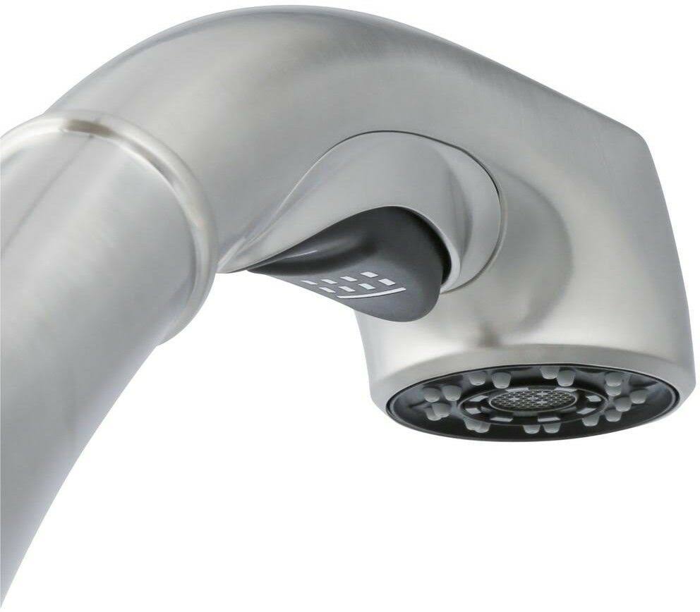 Single-Handle Pull-Out Sprayer Kitchen Faucet in Stainless Steel R872484